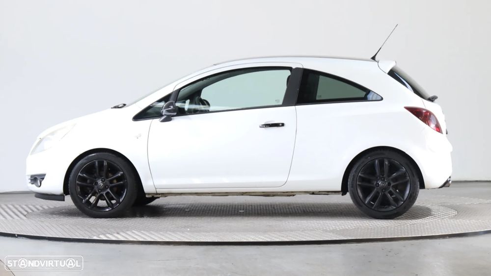 Opel Corsa 1.2 Black Edition - 4