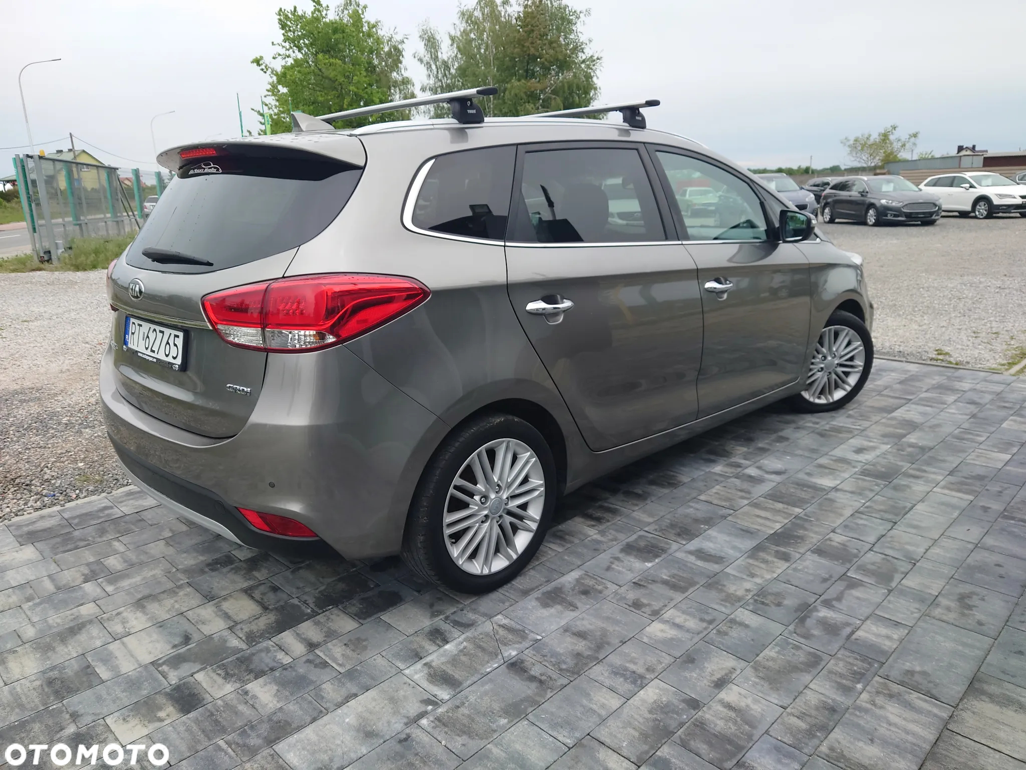 Kia Carens 1.7 CRDi M 7os - 7
