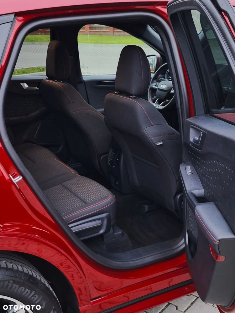 Ford Kuga 1.5 EcoBoost ST-LINE - 34