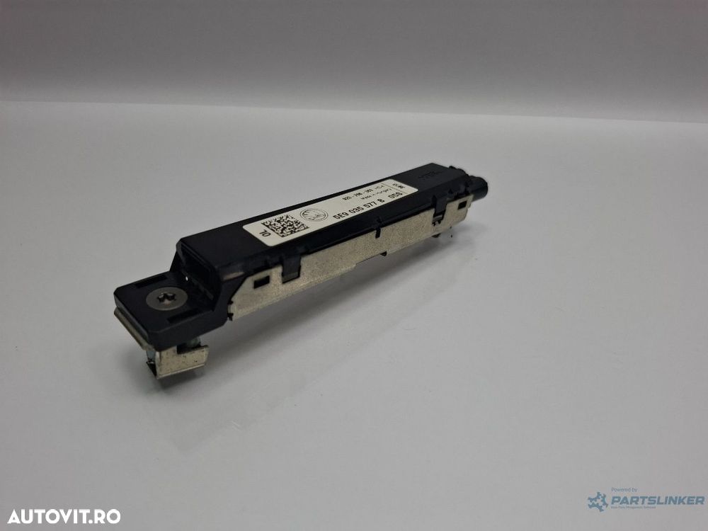 Amplificator antena SKODA OCTAVIA Combi 5E5 2012 - > TDI CKFC, CRMB, CYKA 5E9035577B - 2