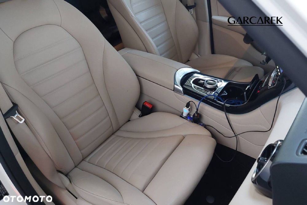 Mercedes-Benz GLC - 18