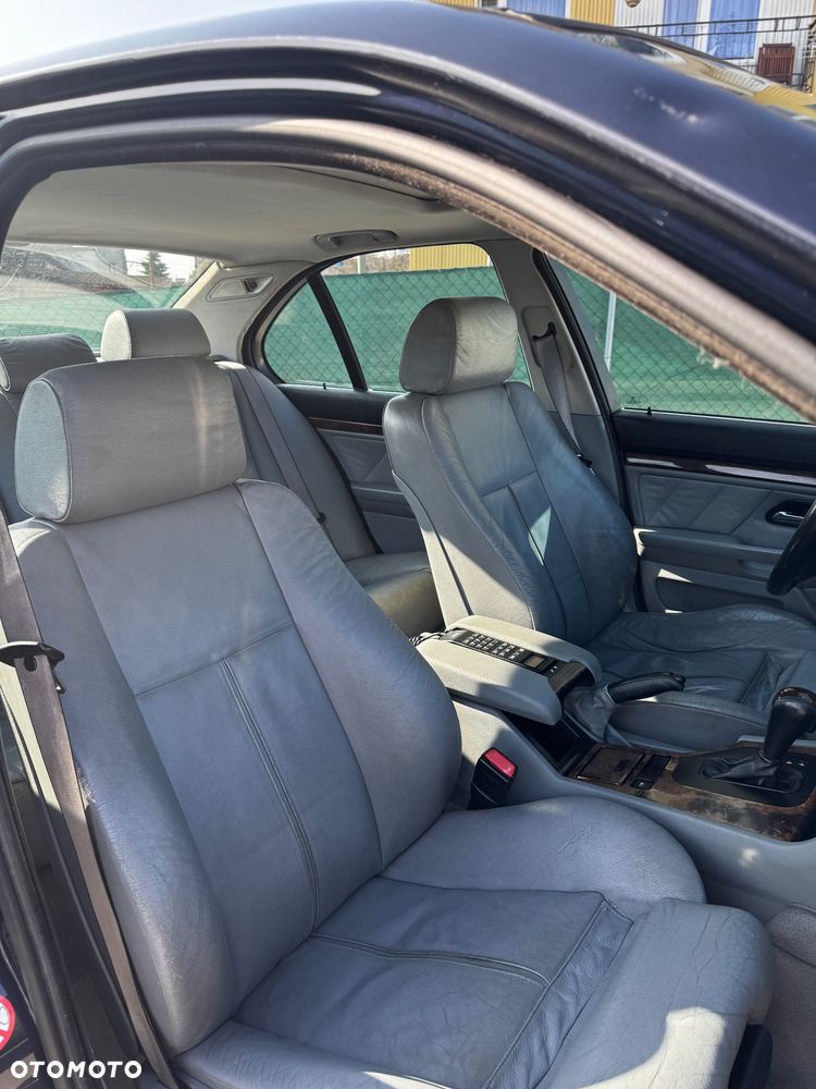 BMW Seria 5 - 12