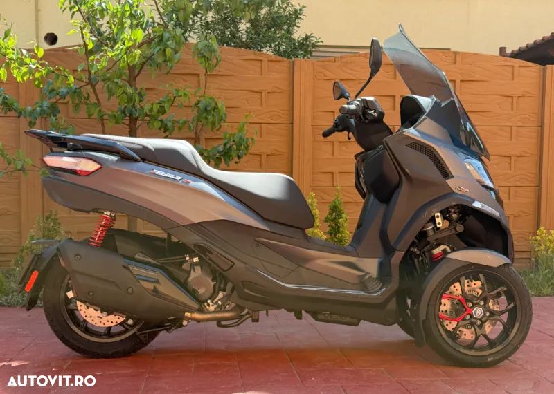Piaggio MP3 400 HPE Sport - 1