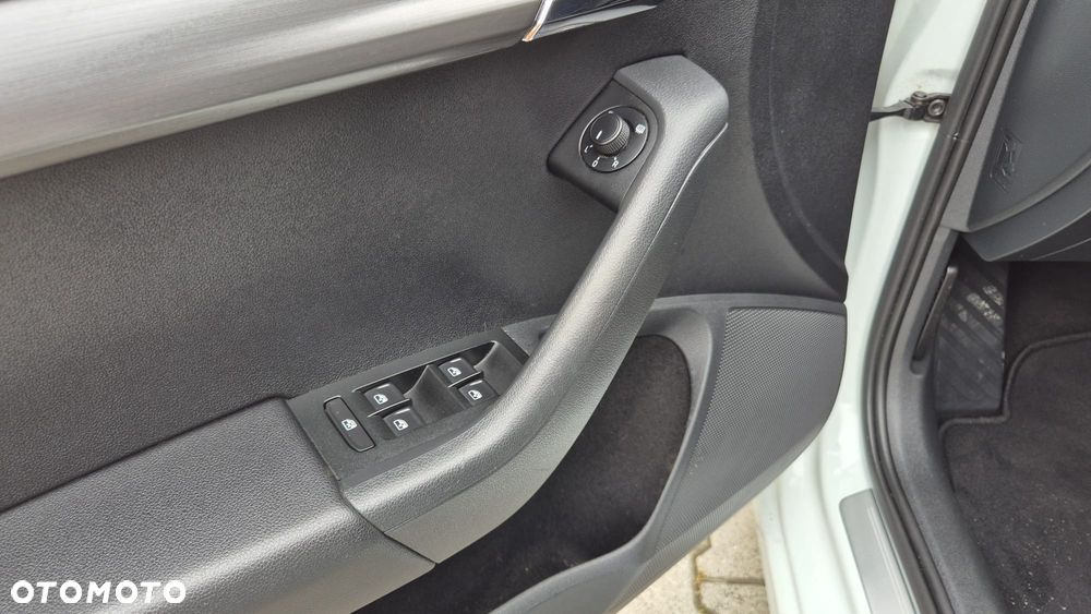 Skoda Octavia 1.4 TSI DSG Ambition - 13