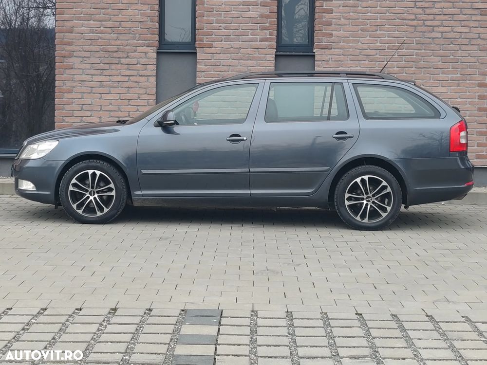Skoda Octavia 1.6 TDI DPF Ambiente - 6
