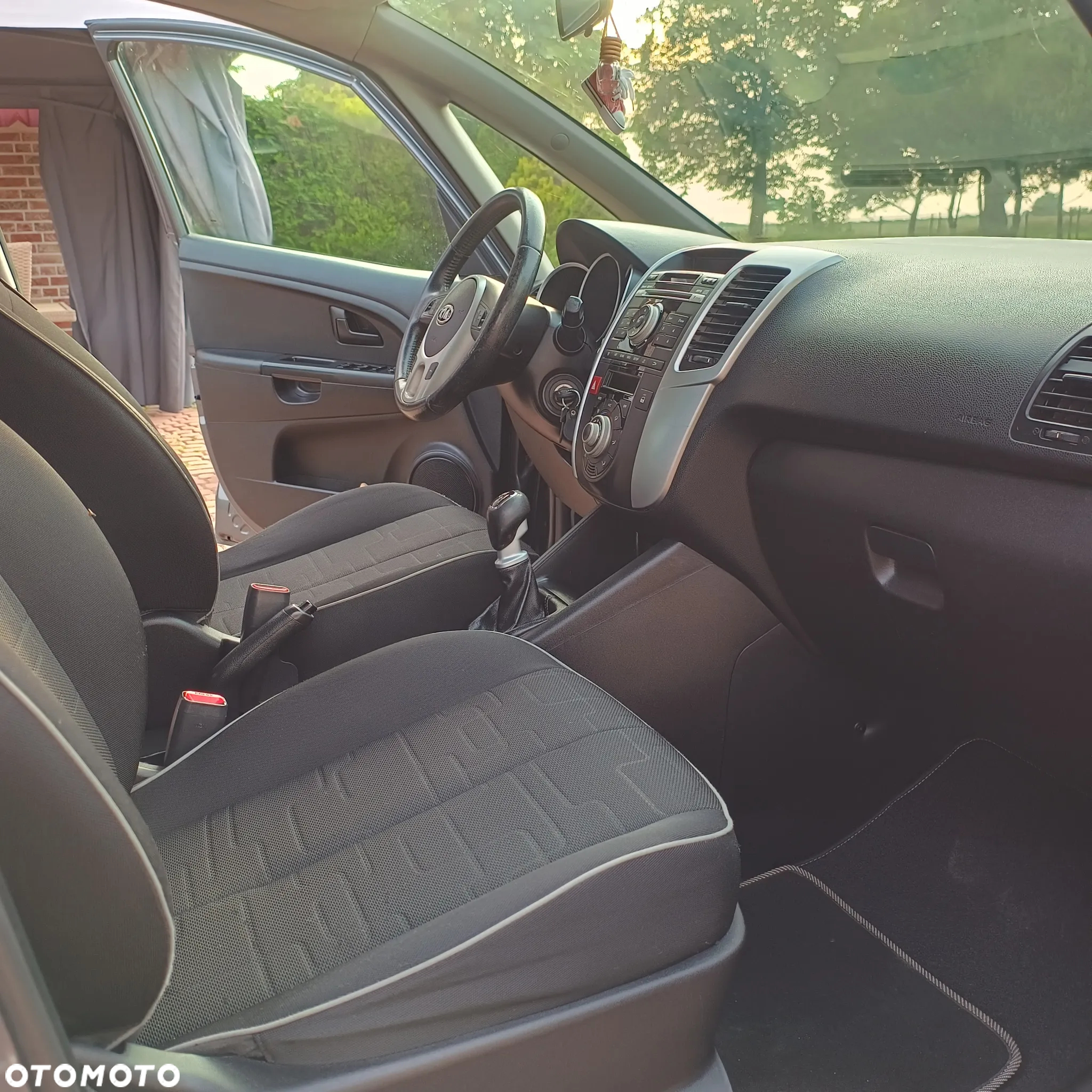 Kia Venga 1.6 CRDi L - 11