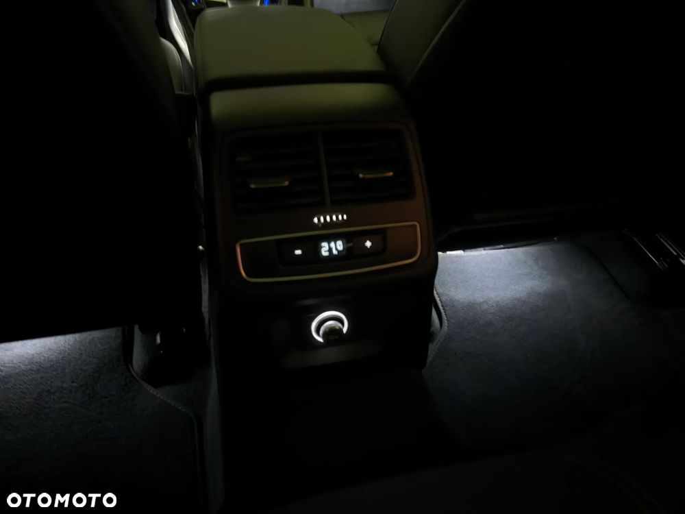 Audi A4 Limousine 40 TFSI S tronic - 32