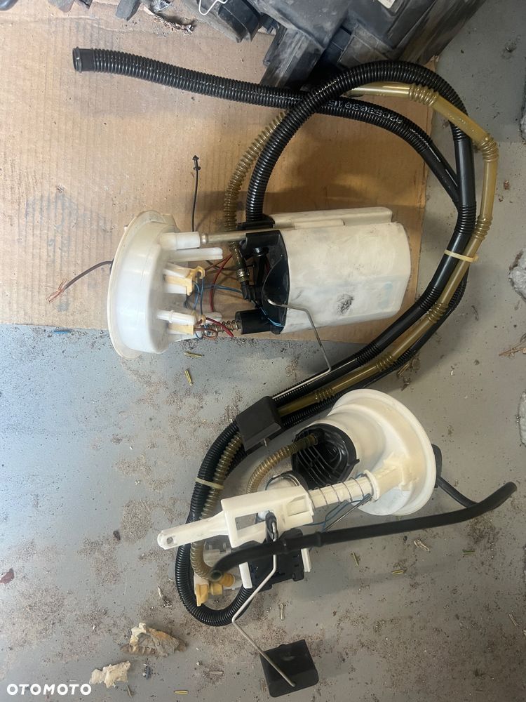 Pompa paliwa pływaki e90 e91 e92 e93 benzyna kompletna lewa i prawa strona