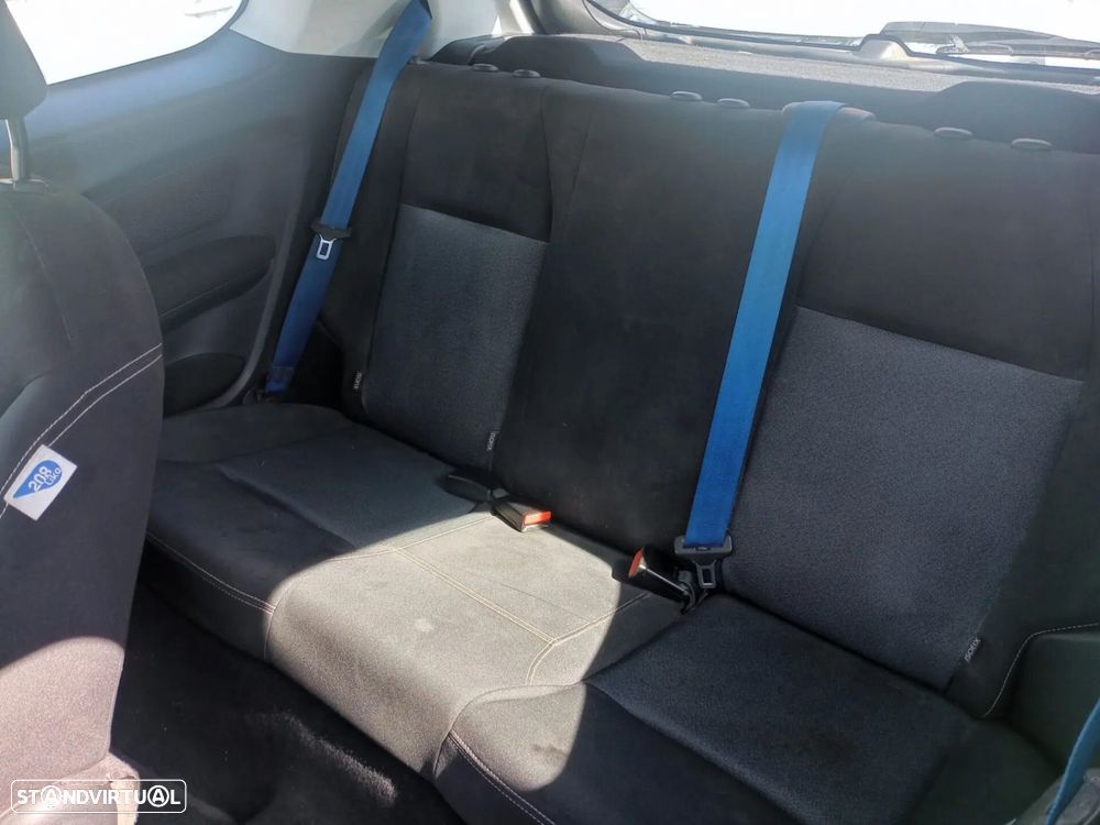 Peugeot 208 PureTech 82 Winter Edition - 11