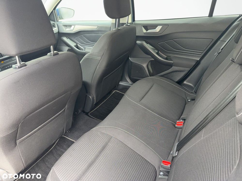 Ford Focus - 12