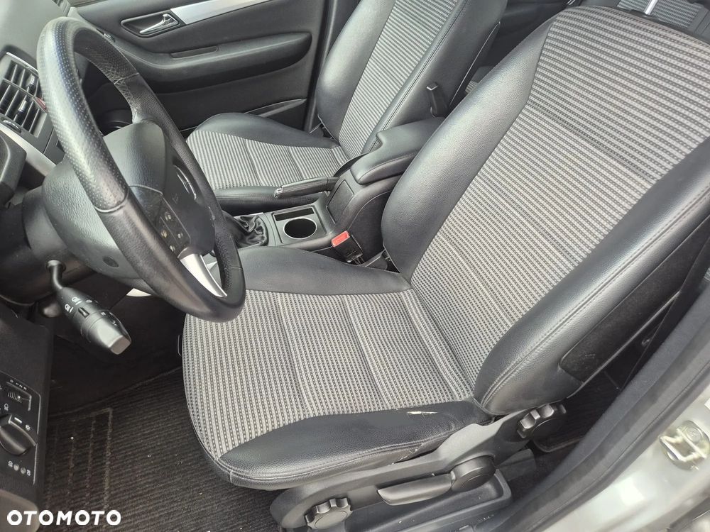Mercedes-Benz Klasa B 180 BlueEFFICIENCY SPORT EDITION - 12