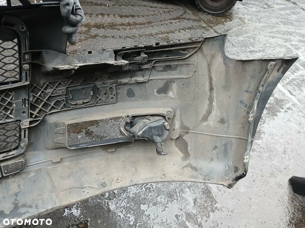 Audi A3 8P Zderzak przedni - 12
