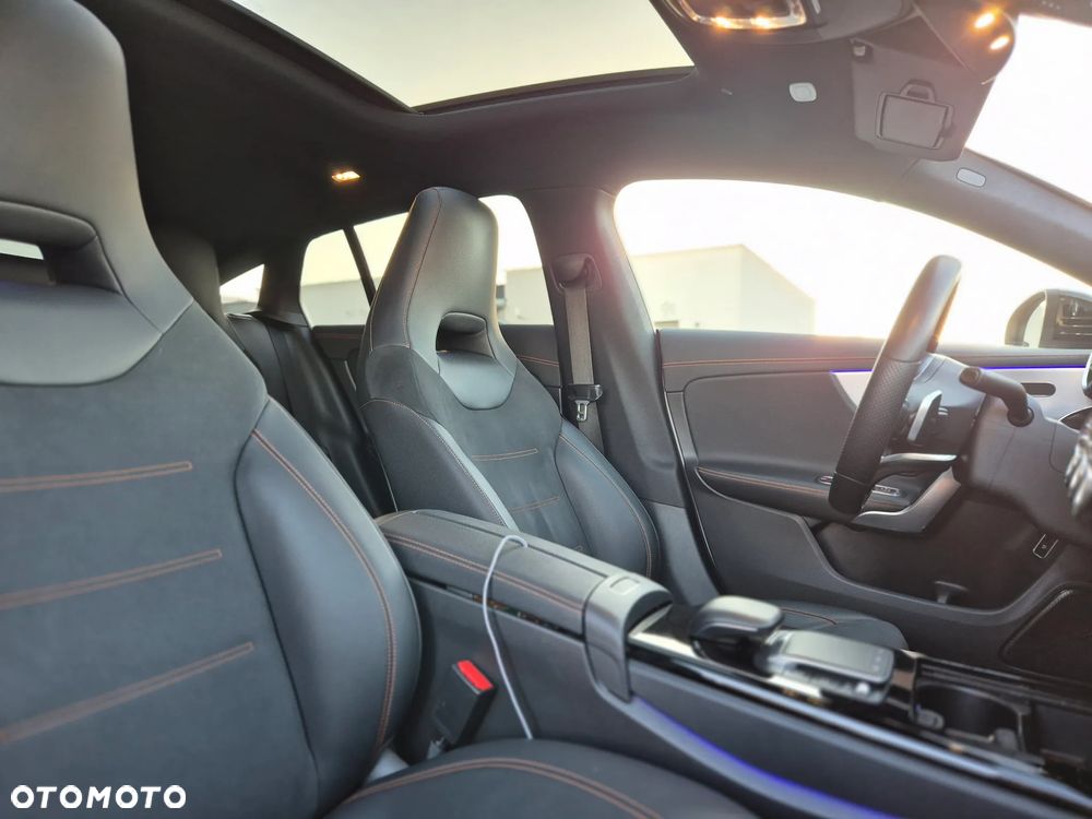 Mercedes-Benz CLA 200 Edition 1 7G-DCT - 14