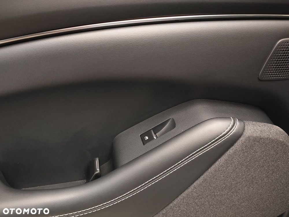 Ford Mustang Mach-E 75kWh RWD - 19