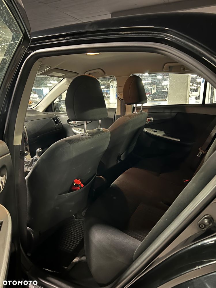 Toyota Corolla 1.4 D-4D Luna - 7