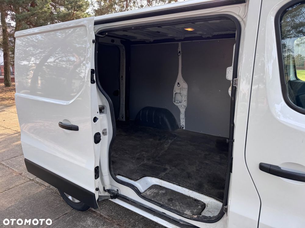 Renault TRAFIC - 9