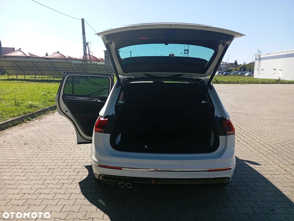 Volkswagen Tiguan - 11