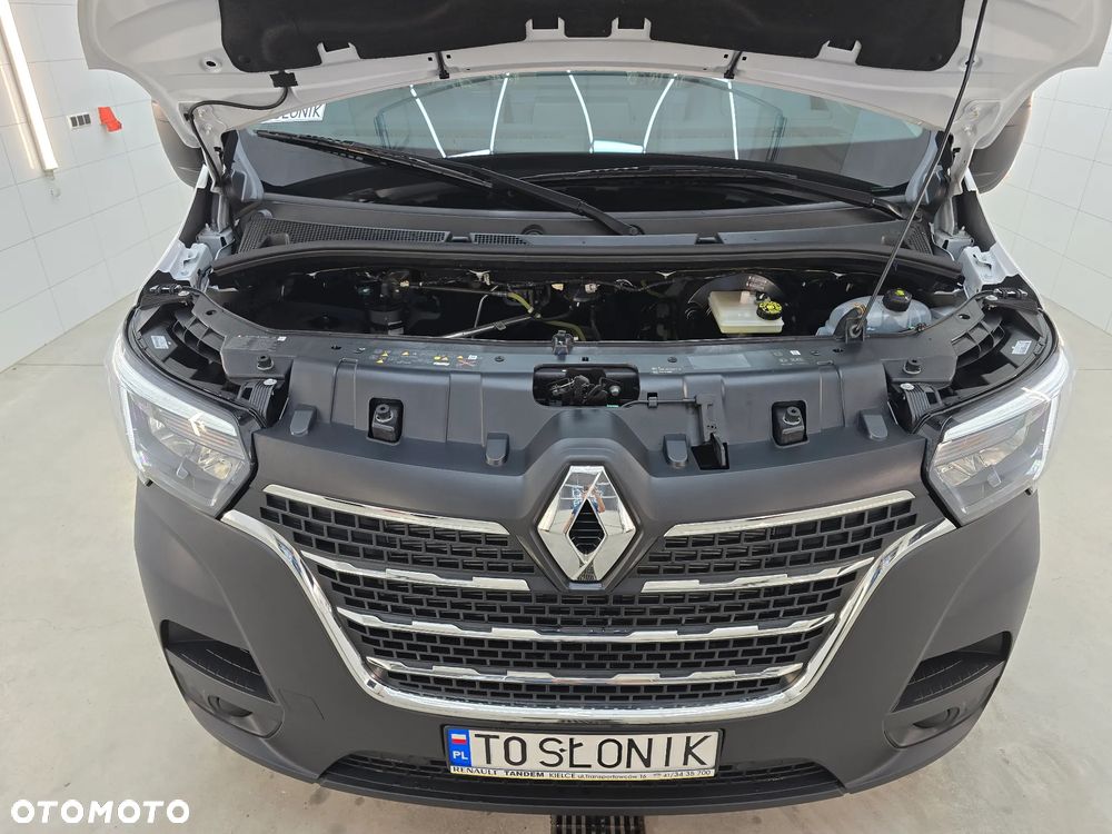 Renault MASTER 17Km WYWROTKA 3 STRONNA 1011Kg Ładowność SILNIK 2,3 AUTO NIE UŻYWANE NA GWARANCJI STAN NOWY NOWY NOWY SALON POLSKA TO SŁONIK BOGATE WYPOSAŻENIE HAK LEDY KLIMA TEMPOMAT - 39