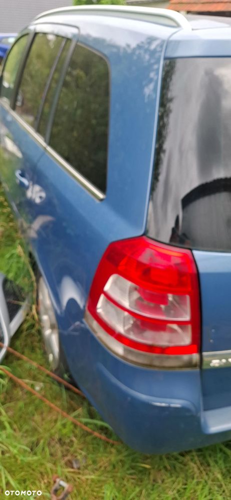 Opel Zafira - 8