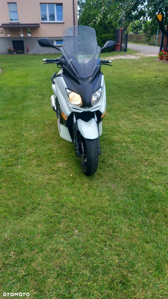 Yamaha X-max - 6