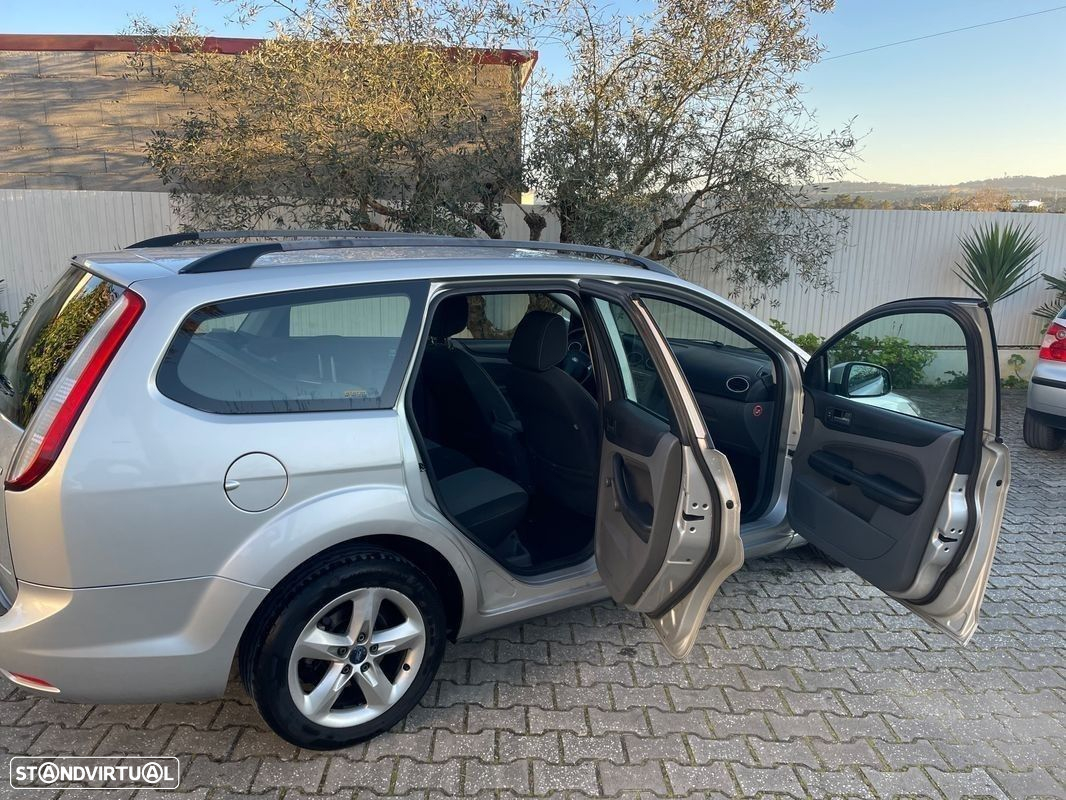 Ford Focus SW 1.6 TDCi S - 10