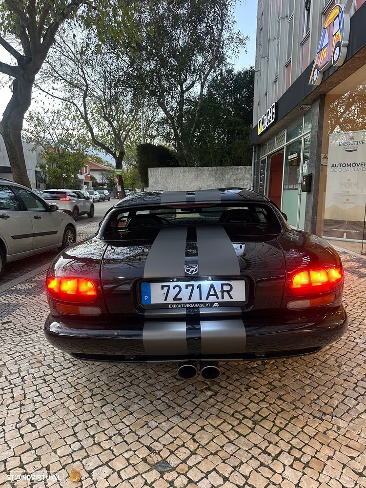 Dodge Viper - 12