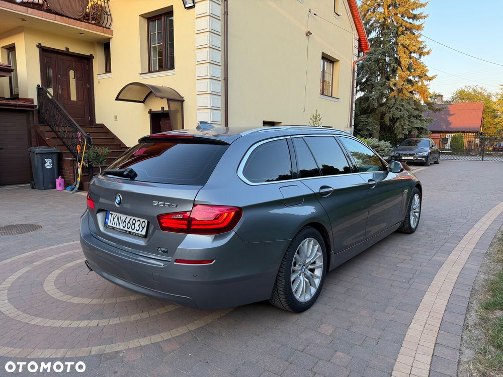 BMW Seria 5 520d Luxury Line - 12