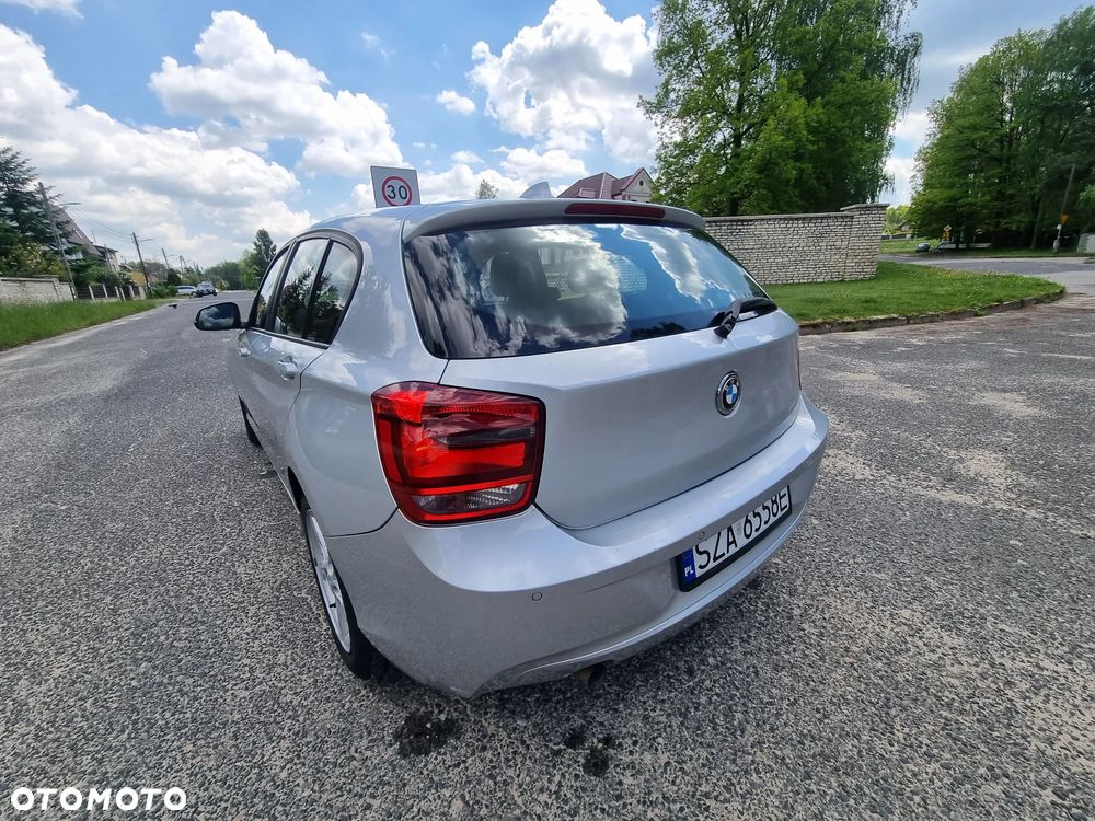 BMW Seria 1 118d Sport Line - 2