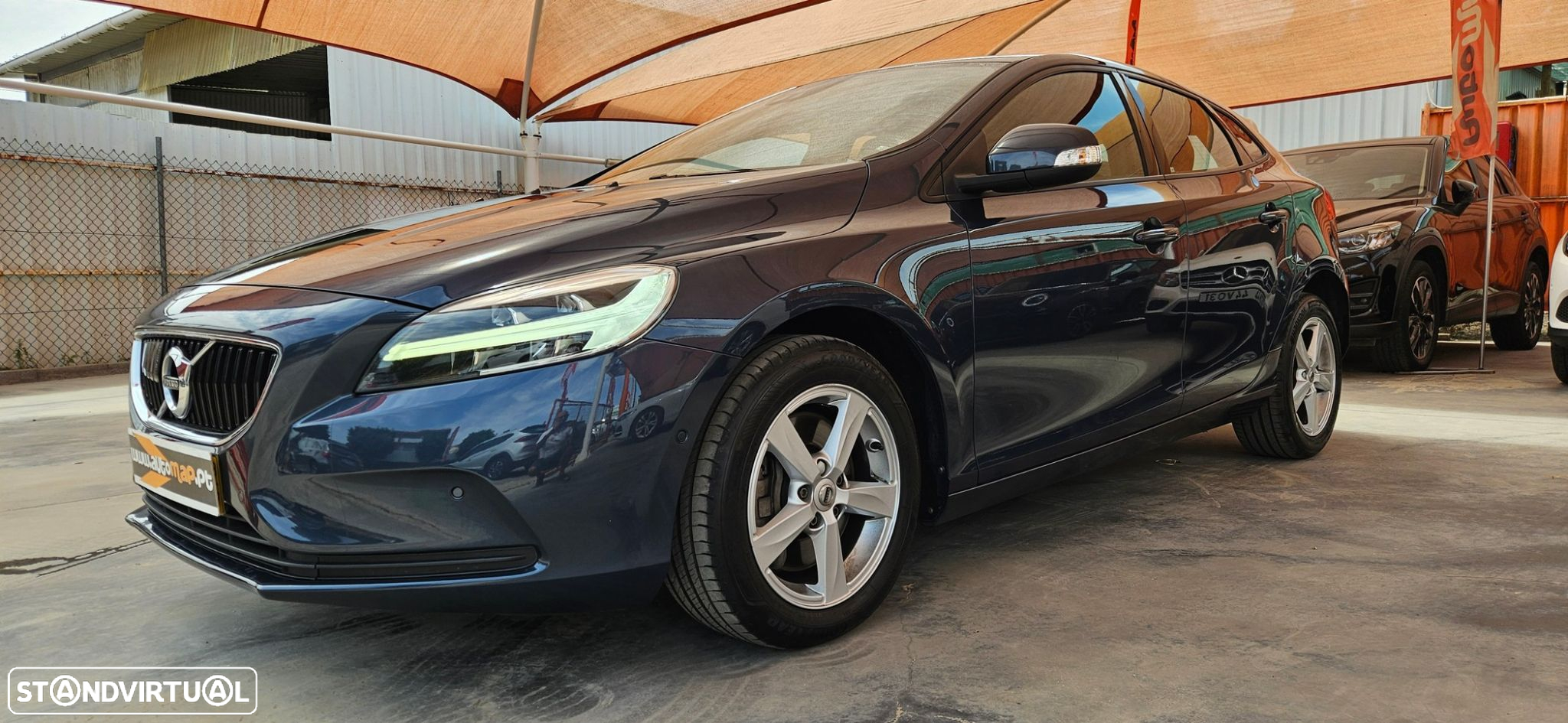 Volvo V40 2.0 D3 Momentum - 13