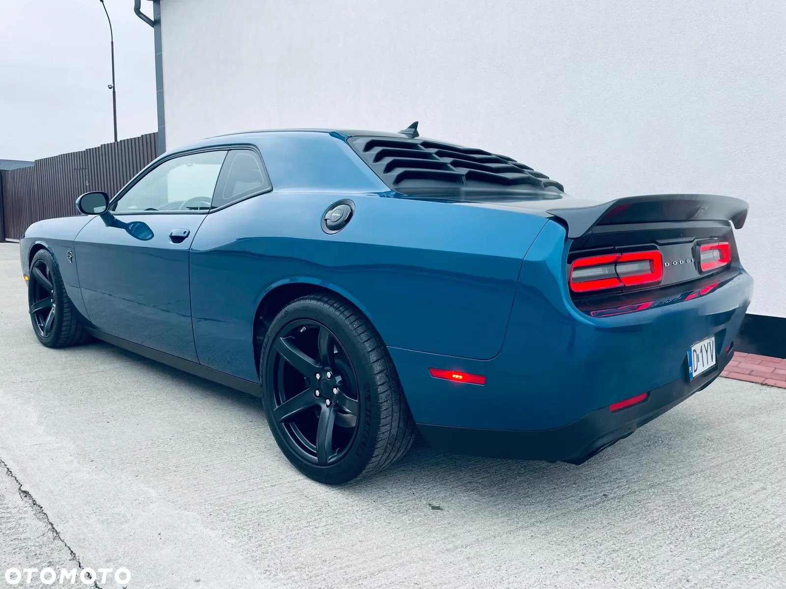 Dodge Challenger - 3