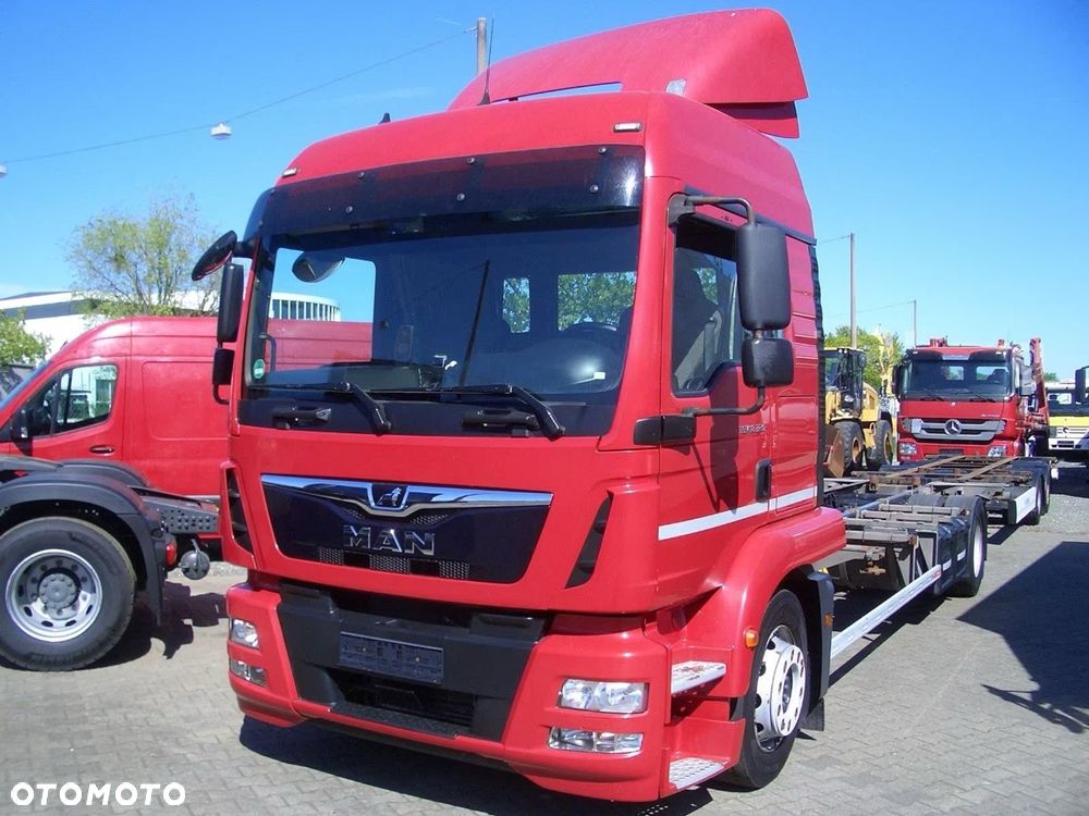 MAN TGM 18.320 BDF Zestaw z przyczepą KRONE TGS TGX TGL Antos Axor Kabina sypialna - 1