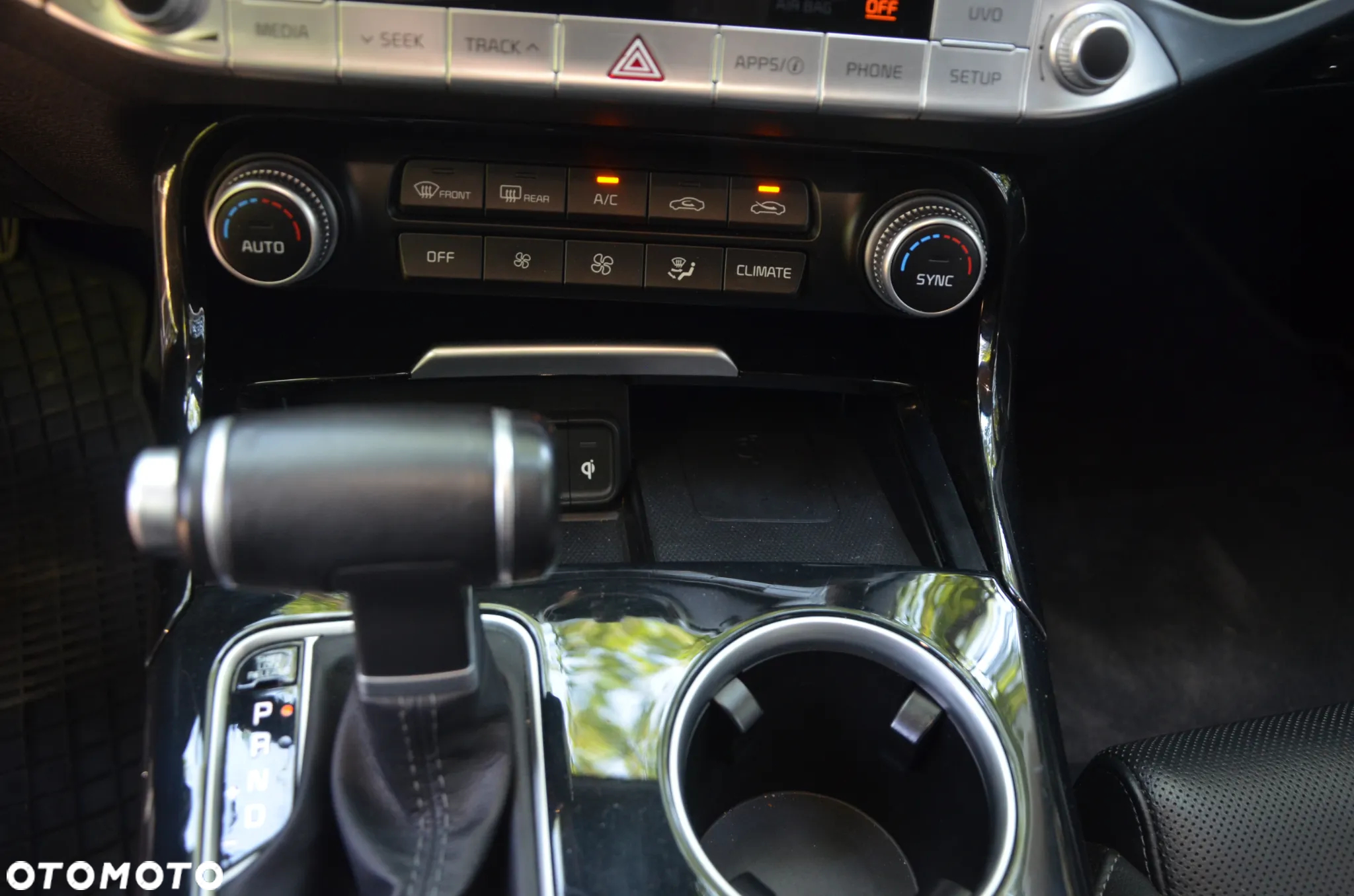 Kia Stinger 2.0 T-GDI GT Line - 27