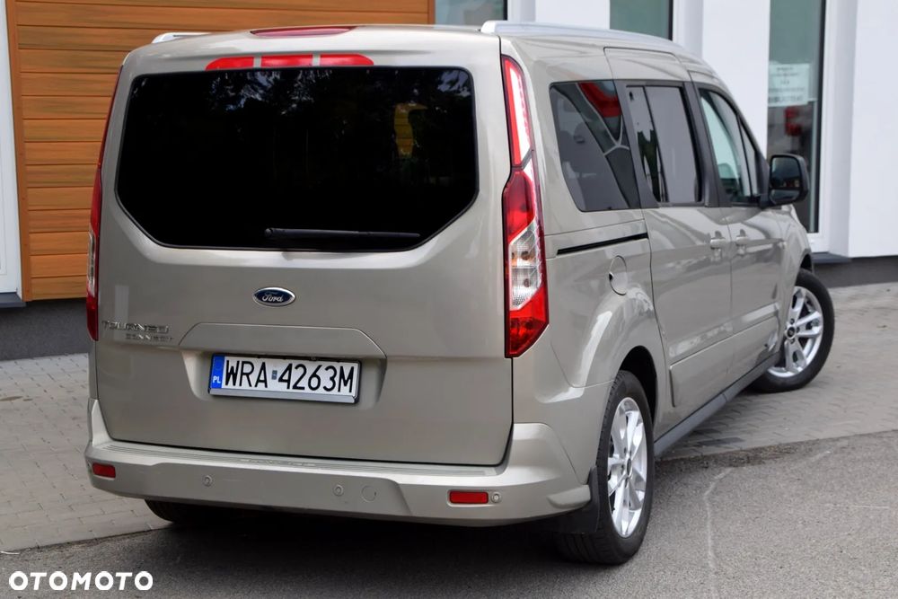 Ford Tourneo Connect Grand - 12