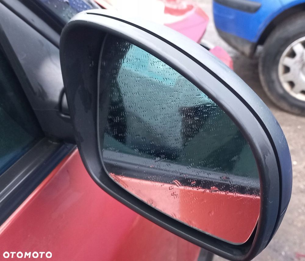 LUSTERKO PRAWE SKODA FABIA II - 2