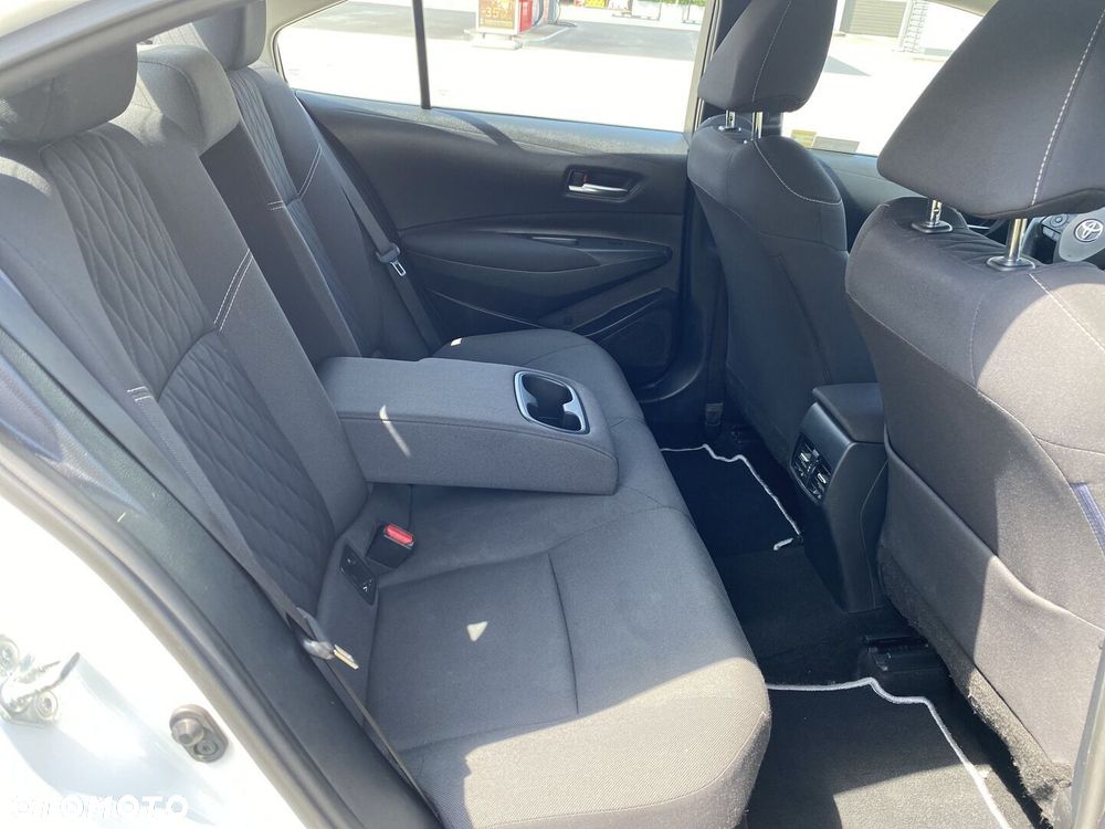 Toyota Corolla 1.8 Hybrid Comfort - 19