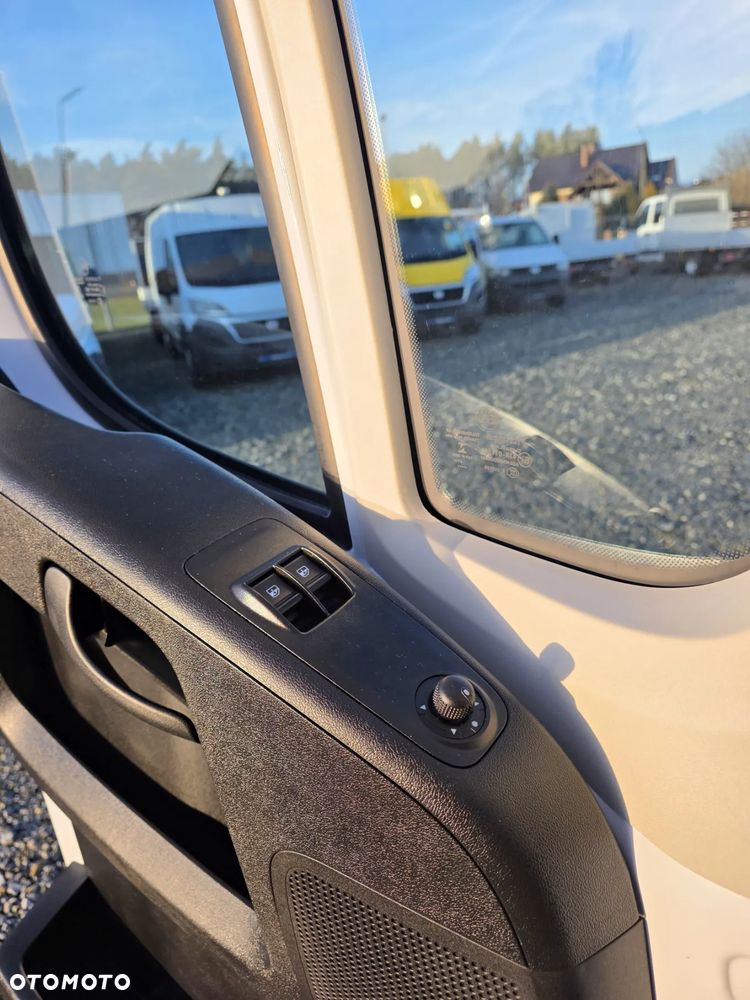 Peugeot BOXER 2,2 HDI 140 KONNY KONTENER 4,3M WINDA KLIMA WEBASTO LEDY GWARANCJA - 18