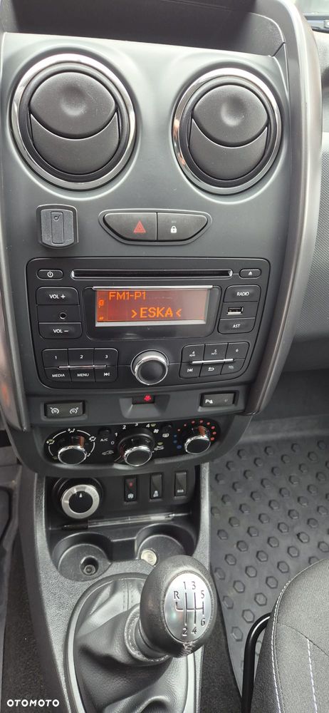 Dacia Duster 1.6 SCe Laureate 4x4 S&S - 10