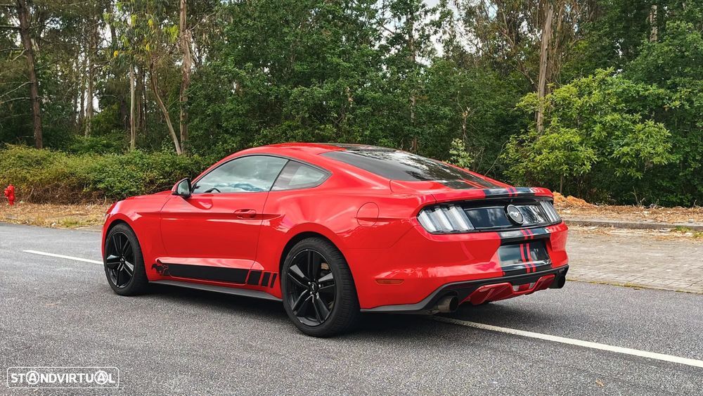 Ford Mustang 2.3i EcoBoost - 4