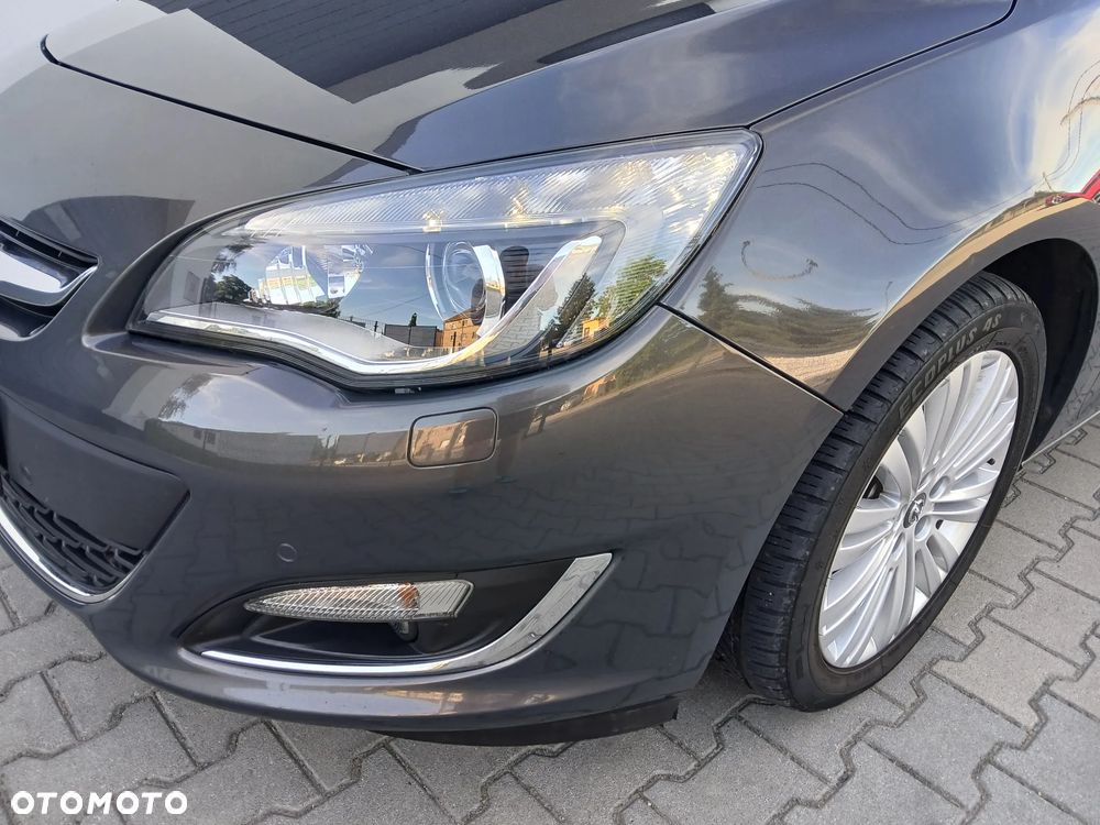 Opel Astra 1.4 T Executive EU6 - 2