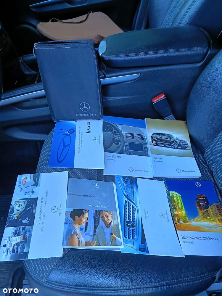 Mercedes-Benz ML - 13