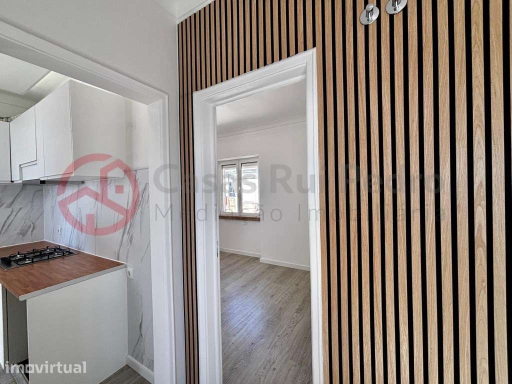 Apartamento T2 remodelado na Graça em Lisboa - Grande imagem: 5/24