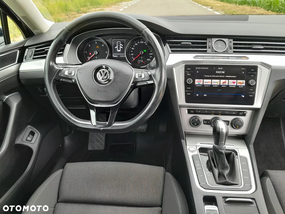 Volkswagen Passat 2.0 TDI SCR DSG Highline - 9
