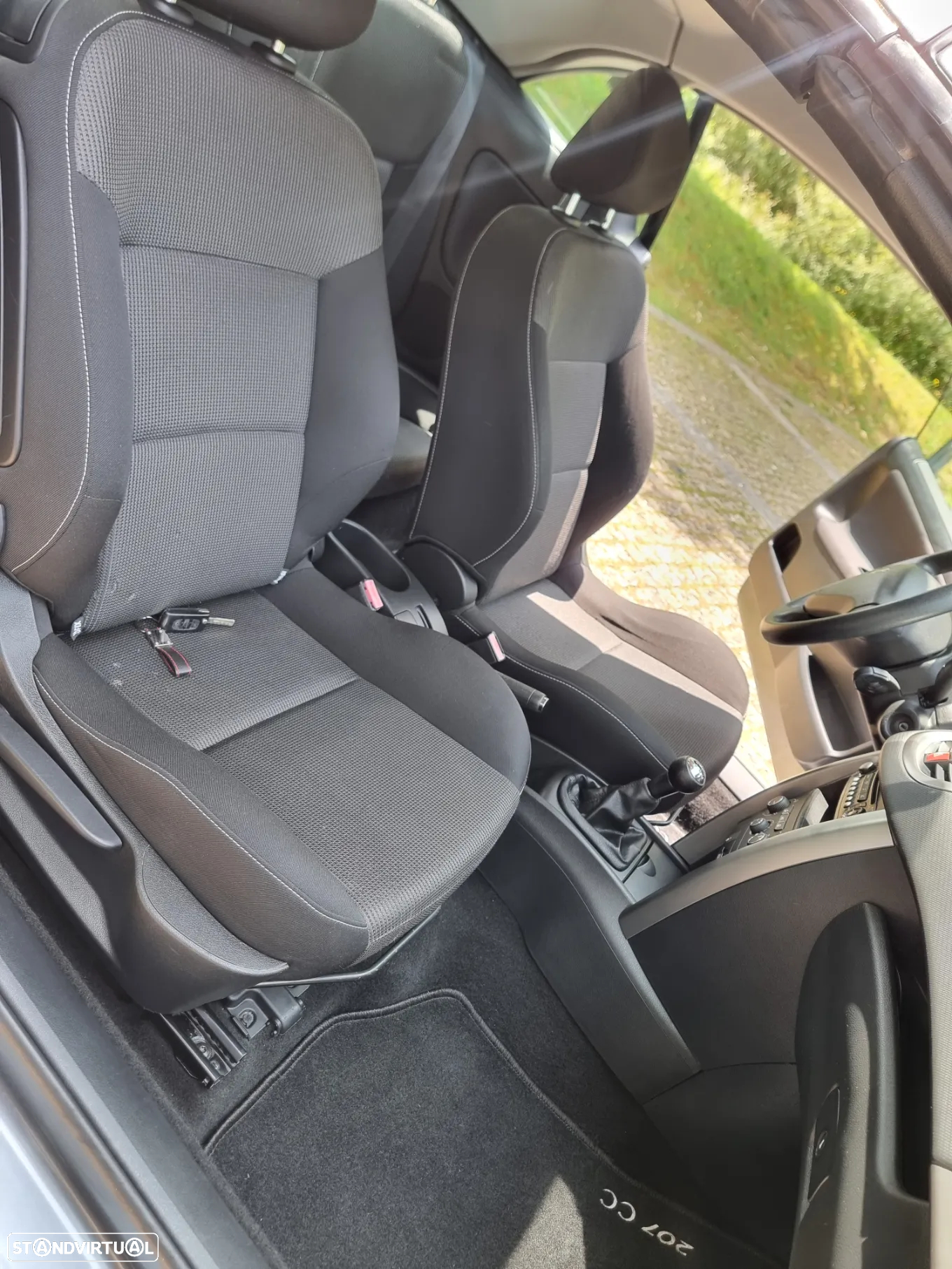 Peugeot 207 CC - 20