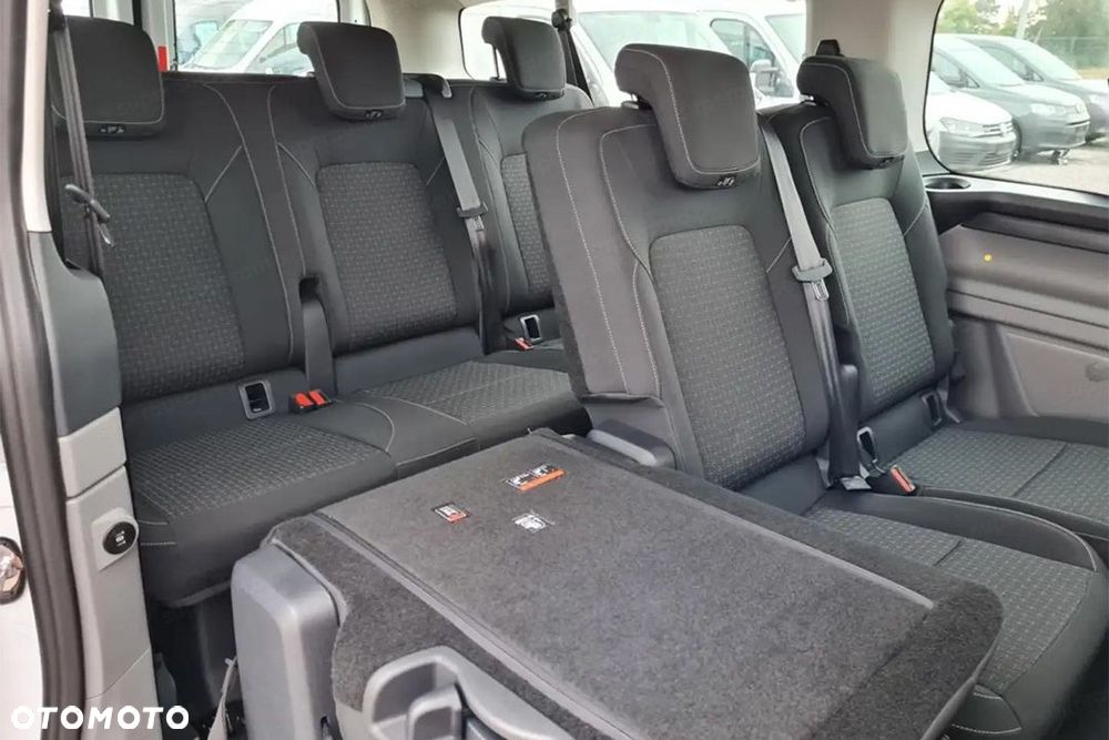 Ford Transit Custom - 11