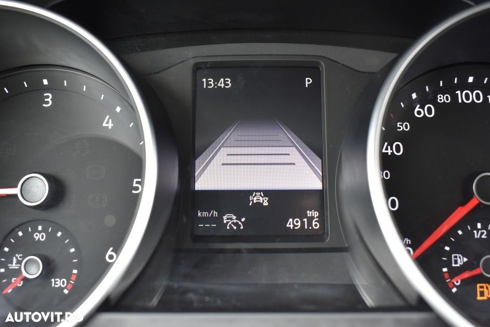 Volkswagen Tiguan - 32