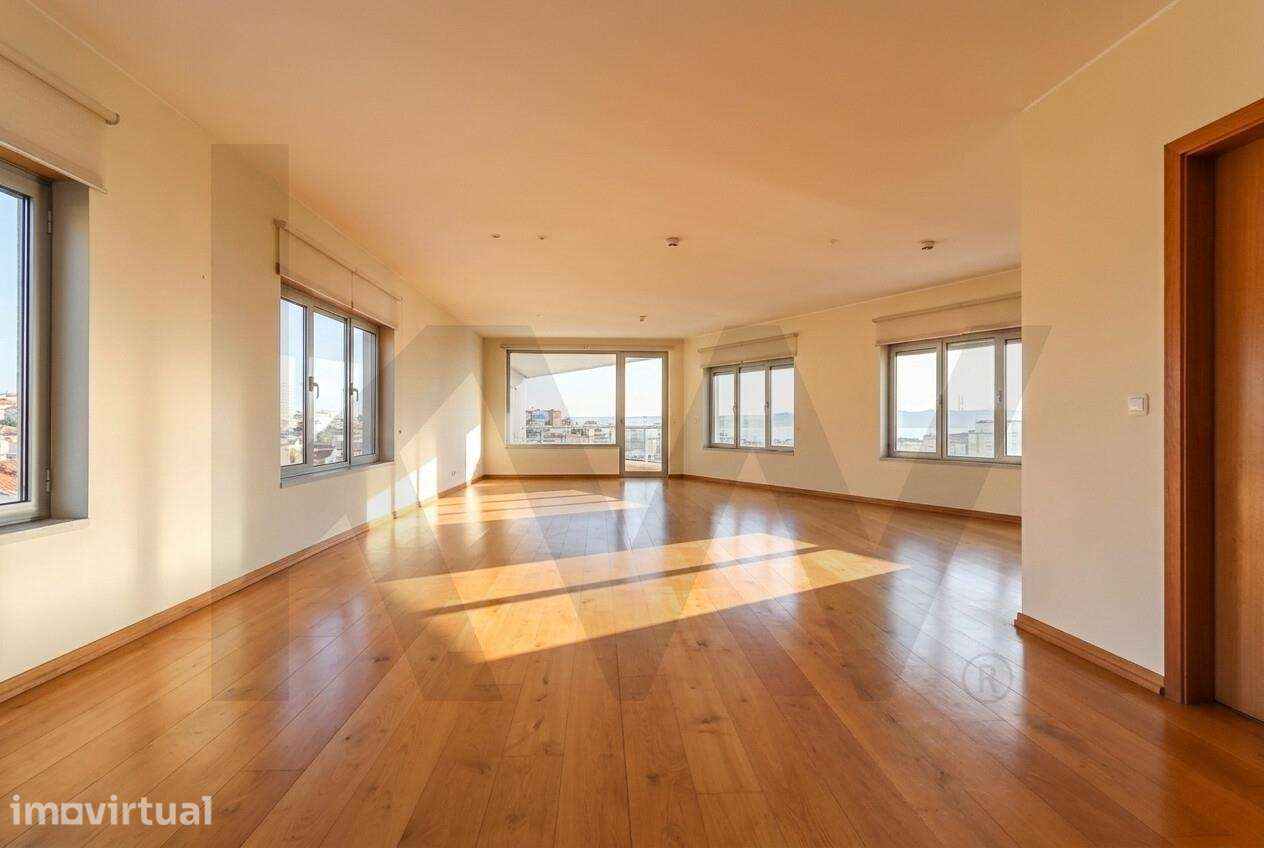 Apartamento T5 no Parque das Nações Sul com terraço e vistas desafogad - Grande imagem: 2/32