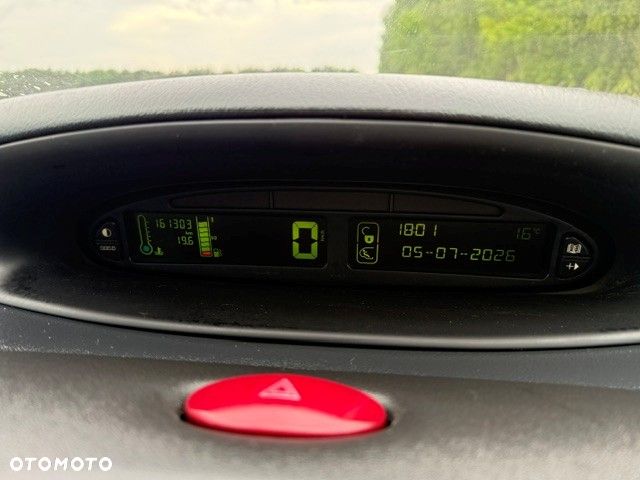 Citroën Xsara Picasso 1.6 SX - 10