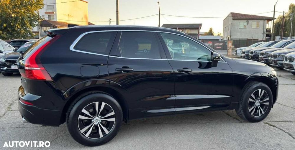 Volvo XC 60 D4 Momentum Pro - 9