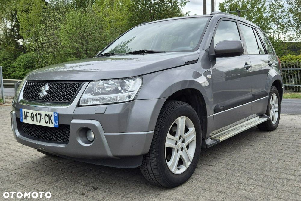 Suzuki Grand Vitara 1.9 DDiS Premium EU5 - 2
