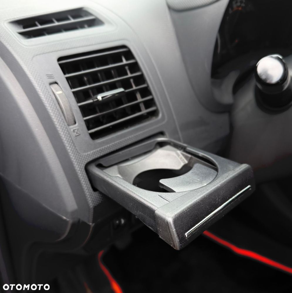 Toyota Auris 1.33 VVT-i Terra Start - 21